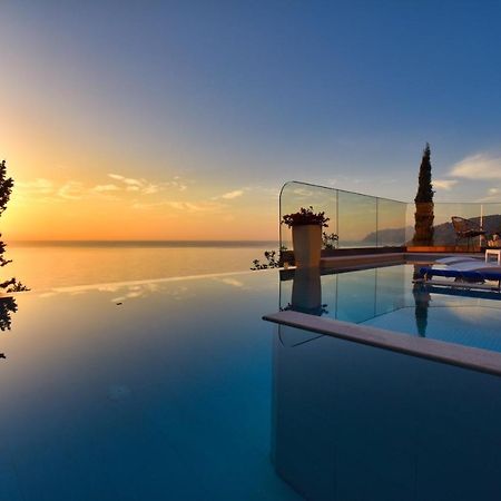 Casa Tramonto Beach View อากิออส กอร์ดิออส ภายนอก รูปภาพ