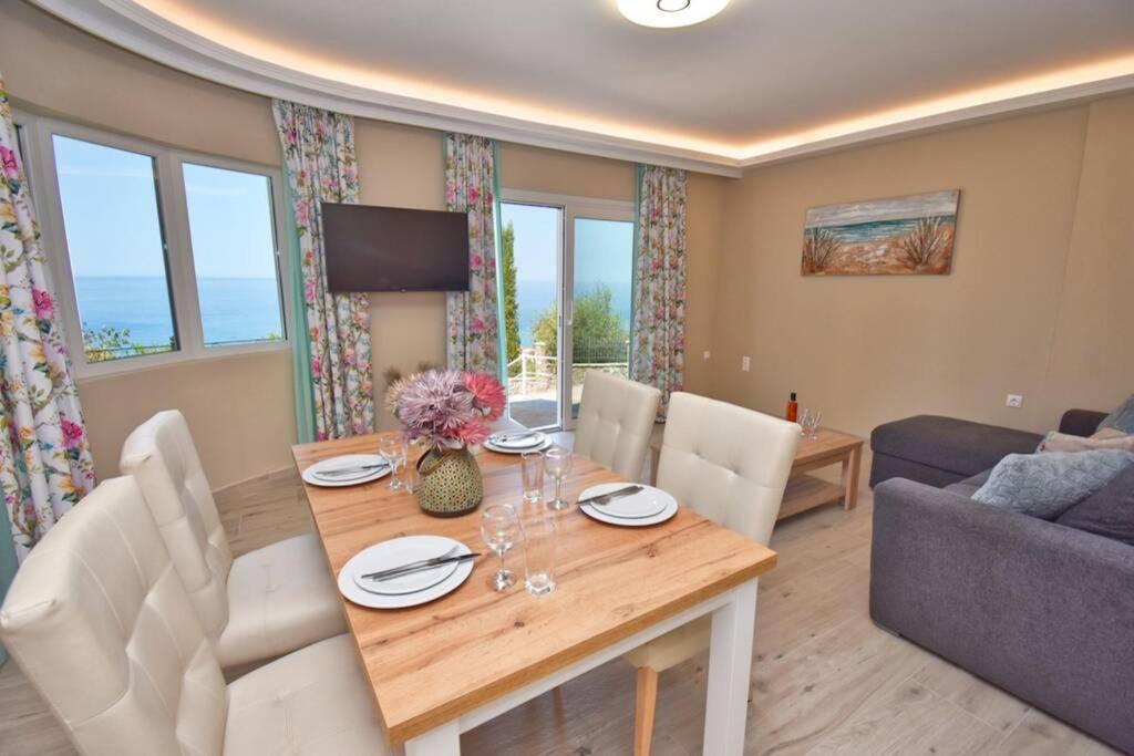 Casa Tramonto Beach View อากิออส กอร์ดิออส ภายนอก รูปภาพ
