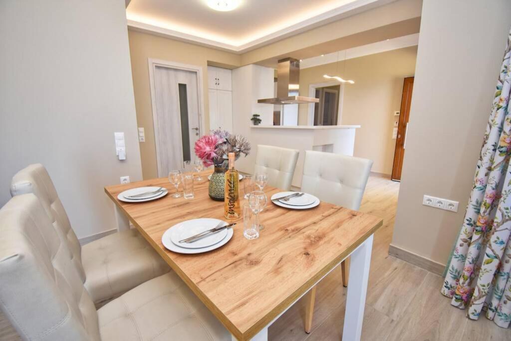 Casa Tramonto Beach View อากิออส กอร์ดิออส ภายนอก รูปภาพ
