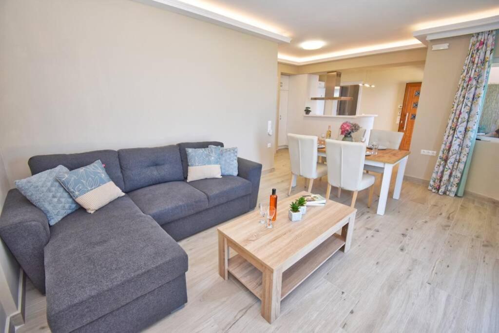 Casa Tramonto Beach View อากิออส กอร์ดิออส ภายนอก รูปภาพ
